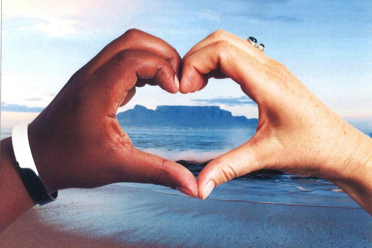 New7 Wonders hands 2011