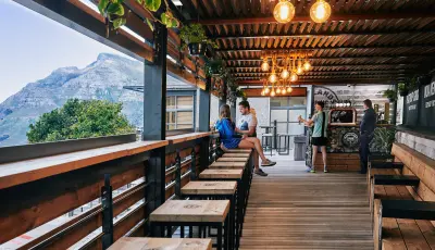 Tap restaurant 429